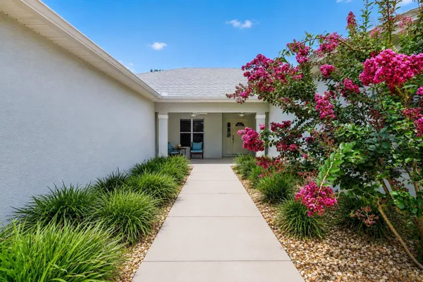Property Slideshow image 3 of 43 | 26821 augusta springs cir, Leesburg, FL, 34748