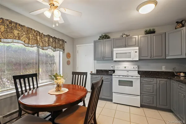 Property Slideshow image 3 of 26 | 537 heritage hills dr f, Somers, NY, 10589