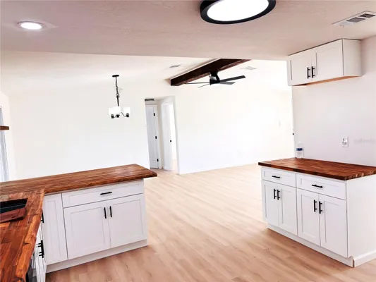 Property Slideshow image 3 of 21 | 6623 sw 84th st, Ocala, FL, 34476