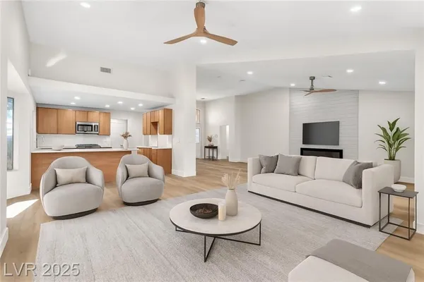 Property Slideshow image 2 of 61 | 8537 glenmount dr, Las Vegas, NV, 89134