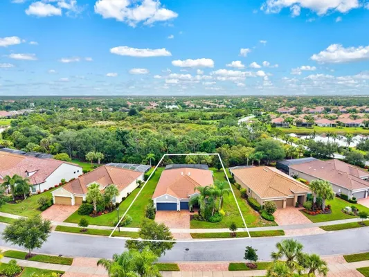 Property Slideshow image 2 of 98 | 19556 petrino st, Venice, FL, 34293