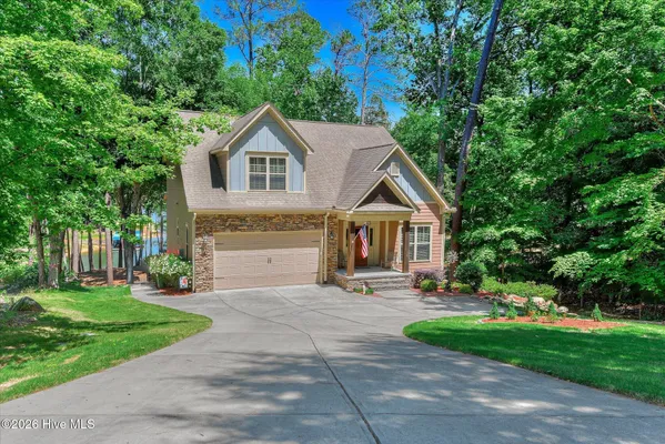 Property Slideshow image 3 of 81 | 303 cuttysark pt, Mccormick, SC, 29835