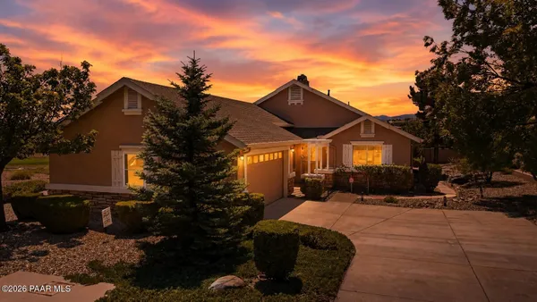 Property Slideshow image 2 of 38 | 1397 st george cir, Prescott, AZ, 86301
