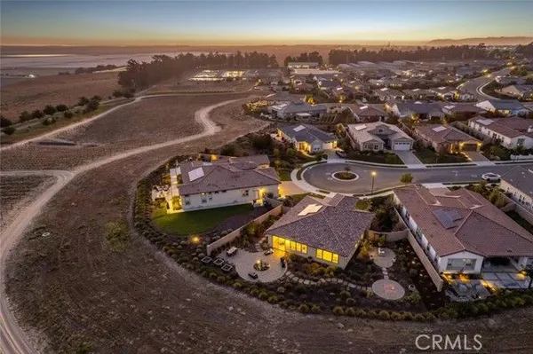 Property Slideshow image 3 of 75 | 1245 justin ln, Nipomo, CA, 93444