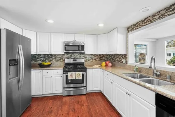 Property Slideshow image 2 of 42 | 3439 don lorenzo dr, Carlsbad, CA, 92010