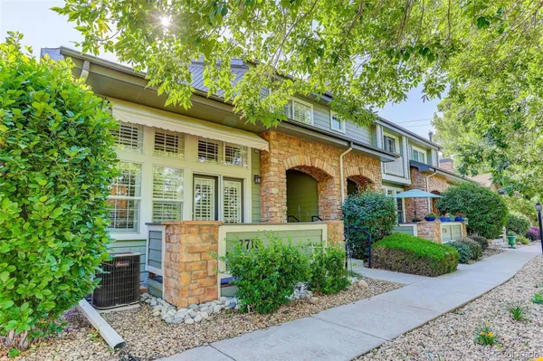 Property Slideshow image 3 of 49 | 2718 w greens dr, Littleton, CO, 80123