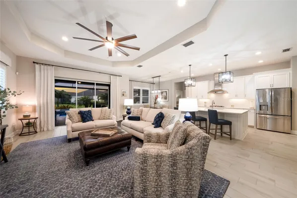 Property Slideshow image 3 of 31 | 12825 coastal breeze way, Bradenton, FL, 34211