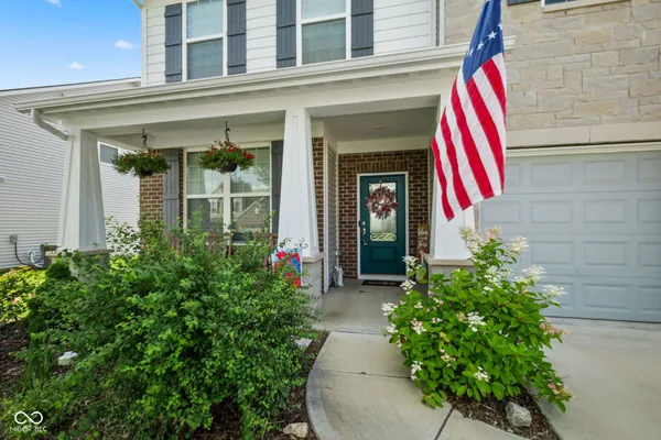 Property Slideshow image 2 of 32 | 4026 spirea dr, Plainfield, IN, 46168