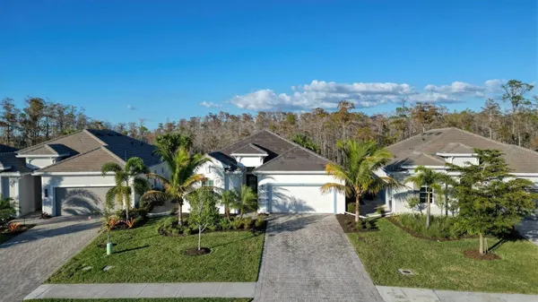 Property Slideshow image 3 of 61 | 13533 blue bay cir, Fort Myers, FL, 33913