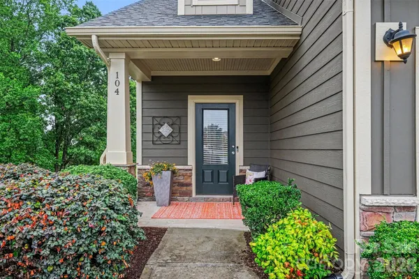 Property Slideshow image 3 of 47 | 104 boxtail way, Mooresville, NC, 28115