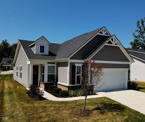 Property Slideshow image 2 of 44 | 4864 lilac dr, Plainfield, IN, 46168