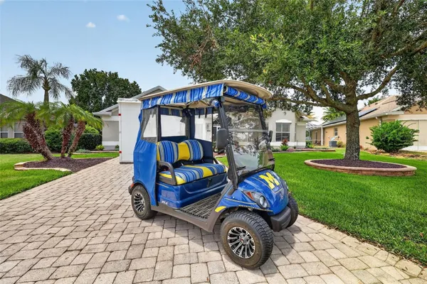 Property Slideshow image 2 of 36 | 1218 camero dr, Lady Lake, FL, 32159