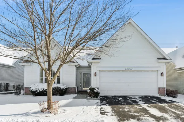 Property Slideshow image 2 of 31 | 21050 w aspen ln, Plainfield, IL, 60544