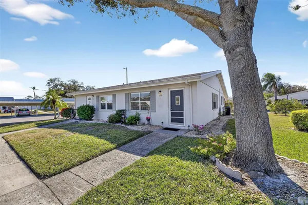 Property Slideshow image 2 of 30 | 301 andover pl 171, Sun City Center, FL, 33573