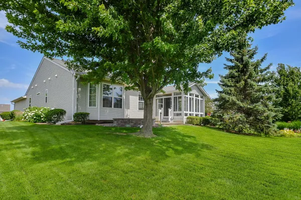 Property Slideshow image 3 of 27 | 11665 windsor dr, Huntley, IL, 60142