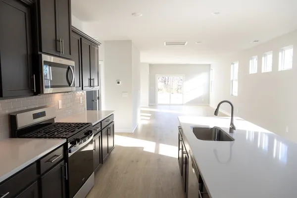 Property Slideshow image 3 of 46 | 2008 skippack pvt cir, Gallatin, TN, 37066