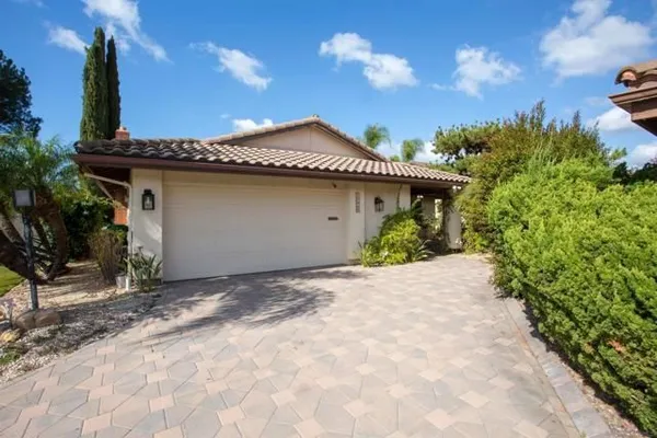 Property Slideshow image 2 of 48 | 17547 plaza karena, San Diego, CA, 92128