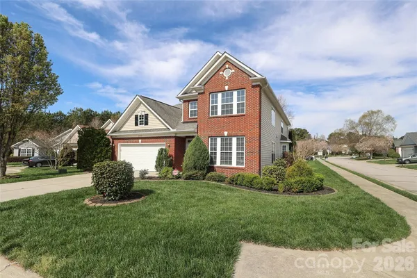 Property Slideshow image 2 of 48 | 1026 peridot dr, Fort Mill, SC, 29708