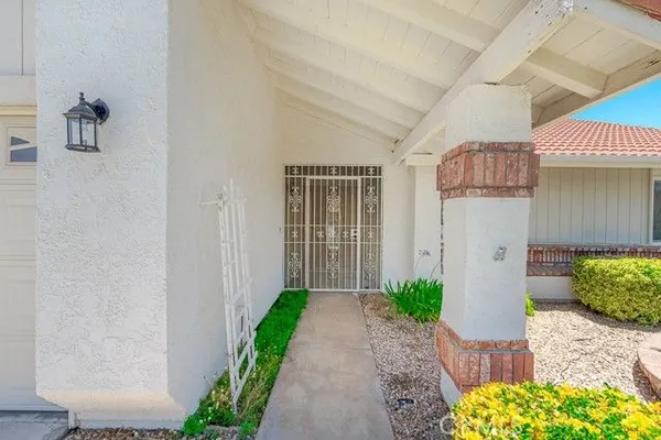 Property Slideshow image 2 of 26 | 1348 pepper tree dr, Hemet, CA, 92545