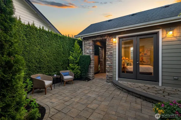 Property Slideshow image 2 of 40 | 12428 232nd ter, Redmond, WA, 98053