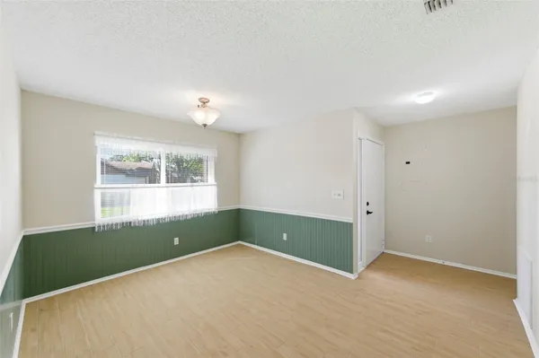 Property Slideshow image 3 of 33 | 2210 sequoia dr, Clearwater, FL, 33763