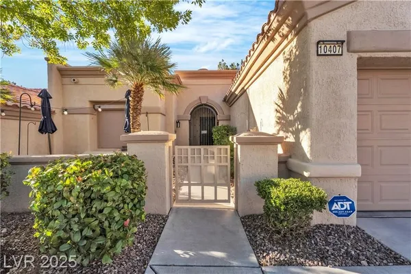 Property Slideshow image 3 of 43 | 10407 sawmill ave, Las Vegas, NV, 89134