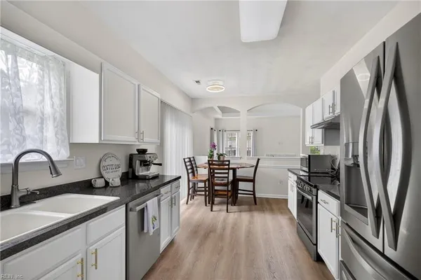 Property Slideshow image 3 of 47 | 2897 einstein dr, Virginia Beach, VA, 23456