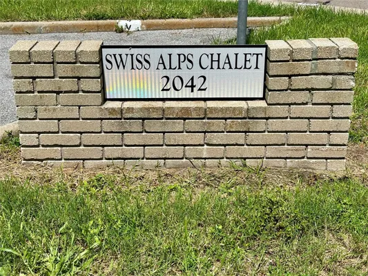 Property Slideshow image 3 of 60 | 2042 australia way 28, Clearwater, FL, 33763