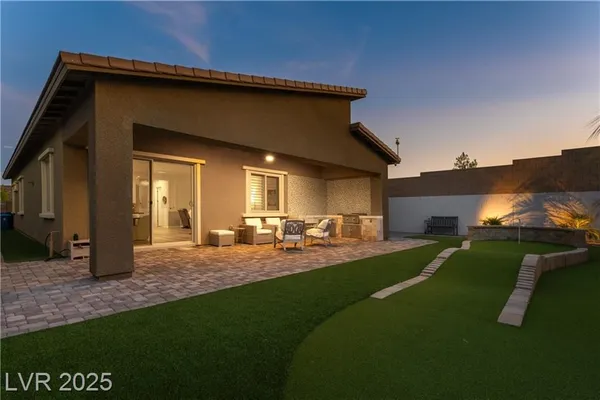 Property Slideshow image 3 of 44 | 12438 heritage bend dr, Las Vegas, NV, 89138