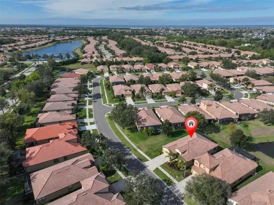 Property Slideshow image 3 of 90 | 336 silver falls dr, Apollo Beach, FL, 33572