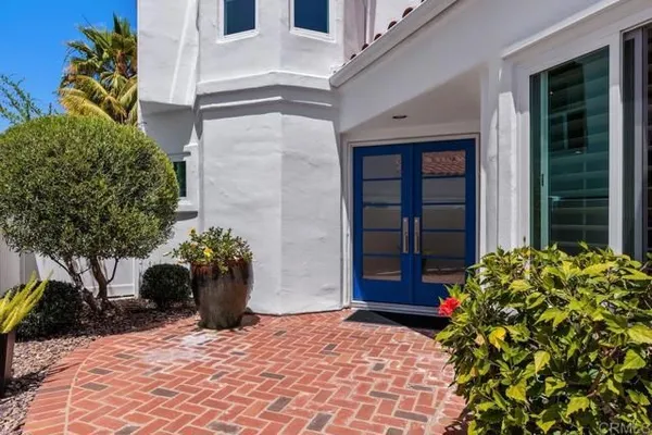 Property Slideshow image 3 of 56 | 4976 lamia way, Oceanside, CA, 92056