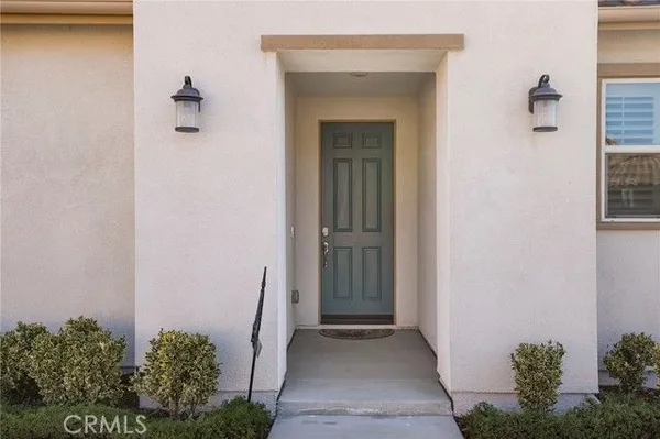 Property Slideshow image 3 of 33 | 20506 galloway dr, Saugus, CA, 91350