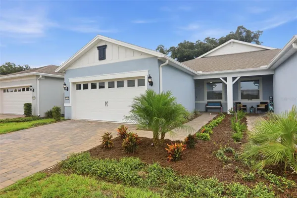 Property Slideshow image 2 of 49 | 13640 splashing isla dr, Winter Garden, FL, 34787
