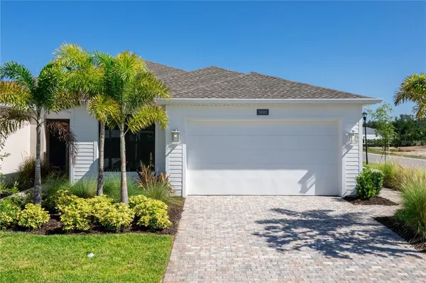 Property Slideshow image 2 of 37 | 5890 windbreak ct, Apollo Beach, FL, 33572