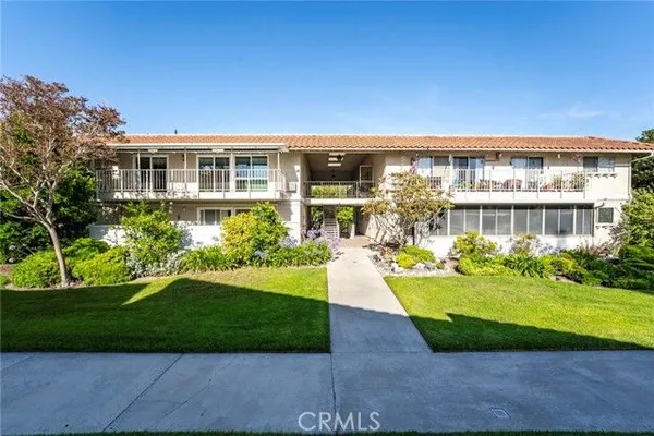 Property Slideshow image 2 of 28 | 2122 ronda granada q, Laguna Woods, CA, 92637