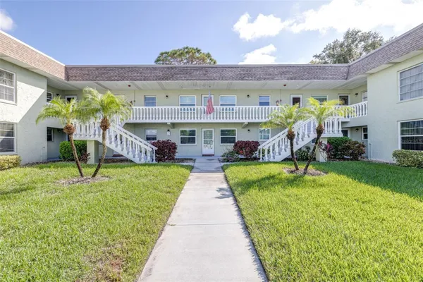 Property Slideshow image 2 of 33 | 1250 s pinellas ave apt 711, Tarpon Springs, FL, 34689