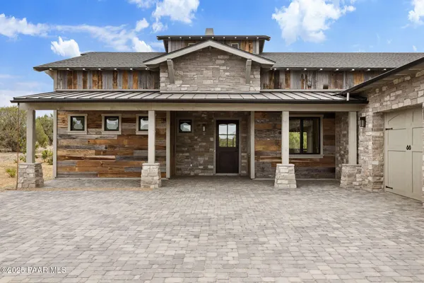 Property Slideshow image 2 of 48 | 15610 n silent moon ln, Prescott, AZ, 86305