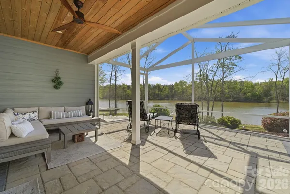 Property Slideshow image 3 of 41 | 30132 turtle point ct, Lancaster, SC, 29720