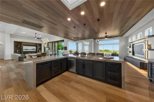 Property Slideshow image 3 of 56 | 2548 faiss dr, Las Vegas, NV, 89134