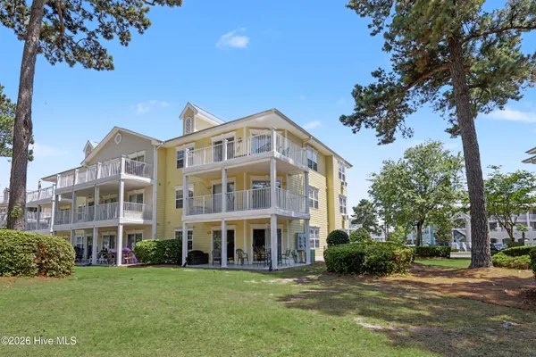 Property Slideshow image 3 of 51 | 330 s middleton dr 1304, Calabash, NC, 28467