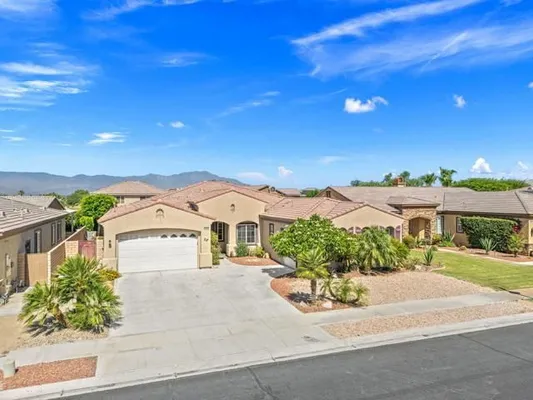 Property Slideshow image 3 of 41 | 43425 sentiero dr, Indio, CA, 92203