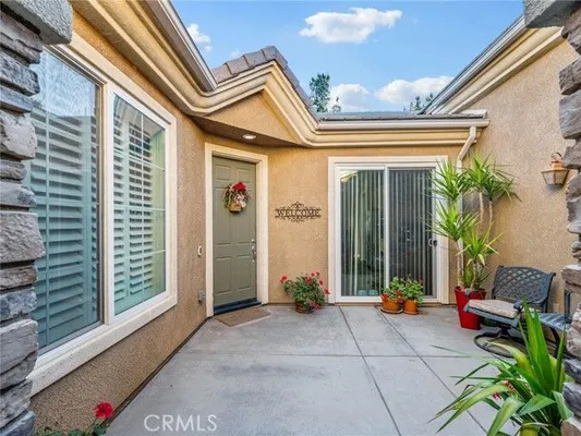 Property Slideshow image 2 of 39 | 10598 archerwill rd, Apple Valley, CA, 92308