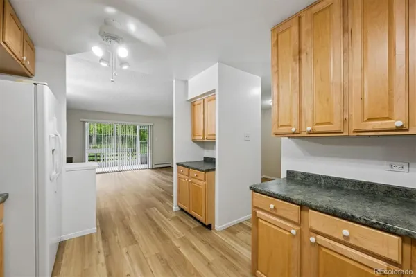 Property Slideshow image 3 of 31 | 675 s alton way 12a, Denver, CO, 80247