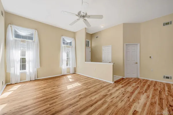 Property Slideshow image 3 of 36 | 576 leisure dr, Brookhaven, NY, 11961