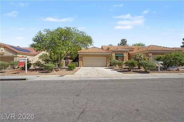 Property Slideshow image 2 of 24 | 2728 showcase dr, Las Vegas, NV, 89134