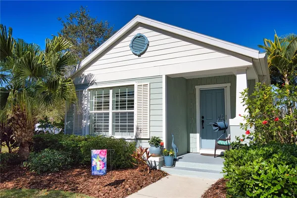 Property Slideshow image 2 of 32 | 12444 shimmering oak cir, Venice, FL, 34293