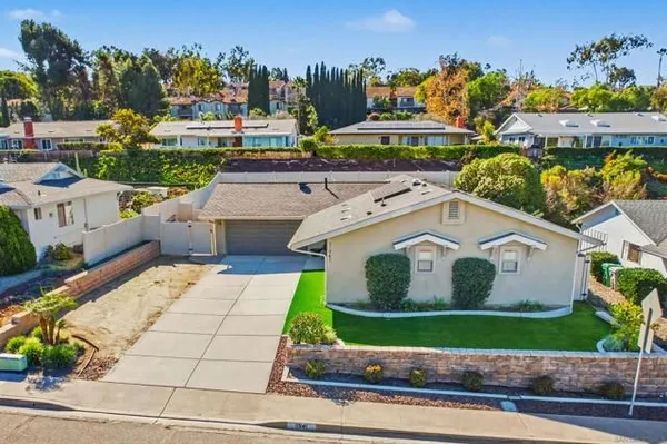 Property Slideshow image 3 of 59 | 11941 callado rd, San Diego, CA, 92128