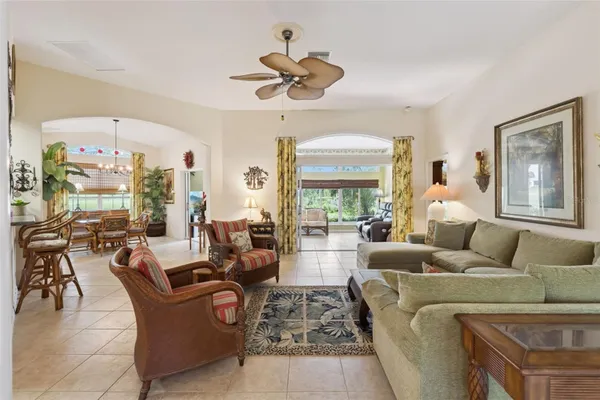 Property Slideshow image 3 of 54 | 21325 royal troon dr, Leesburg, FL, 34748
