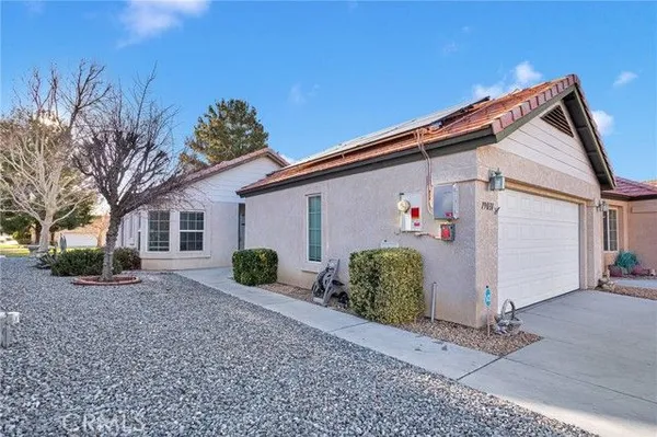 Property Slideshow image 2 of 24 | 19031 pamela ln, Apple Valley, CA, 92308