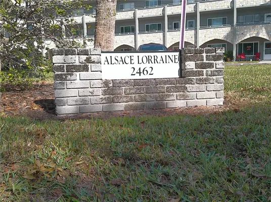 Property Slideshow image 2 of 96 | 2462 brazilia dr 44, Clearwater, FL, 33763